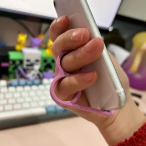 Pinky saver